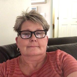 Meet your Posher, Robin